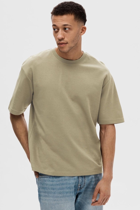 Selected Relax Oscar SS Tee Vetiver