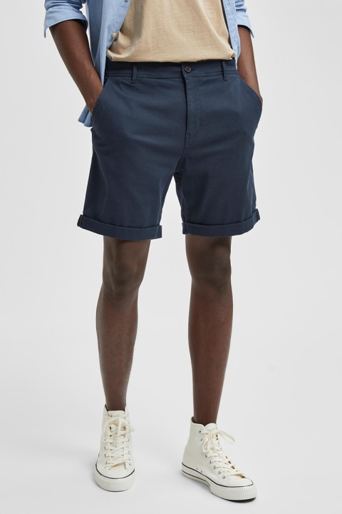Selected SLHCOMFORT-LUTON FLEX SHORTS W NOOS Dark Sapphire MIXED WITH BLACK