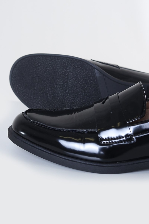 Liebhaveri Danny Loafers Black