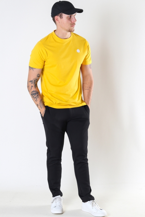 Kronstadt Timmi Organic/Recycled tee Yellow