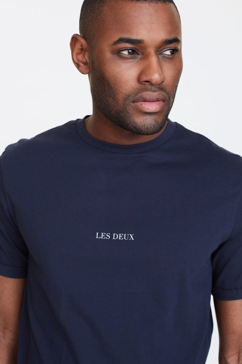 Les Deux Lens T-shirt Dark Navy