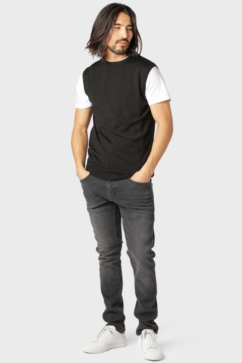 Clean Cut Copenhagen Merino Knit Vest Black