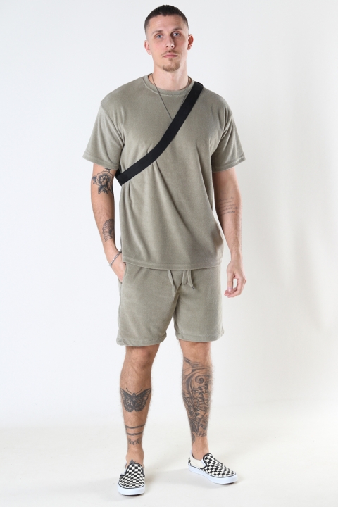 Just Junkies Frot Tee 890 Olive
