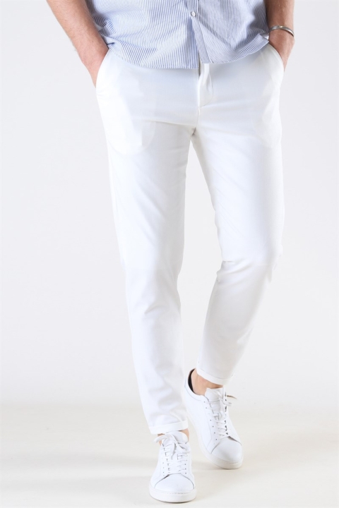 Les Deux Como Light Suit Pants Off White