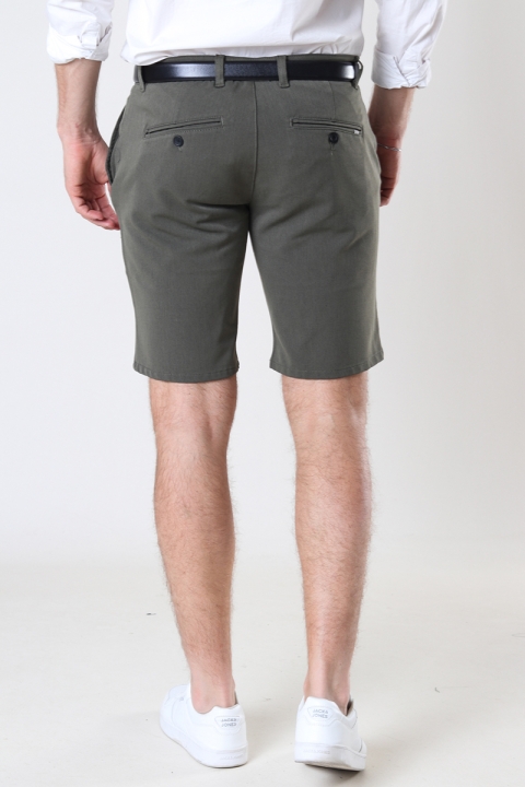 Solid Frederic Shorts Vetiver