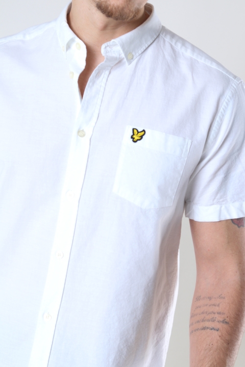 Lyle & Scott Short Sleeve Light Weight Slub Oxford Shirt White