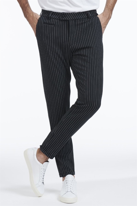 Les Deux Como Pinstripe Suit Pants Black/ White