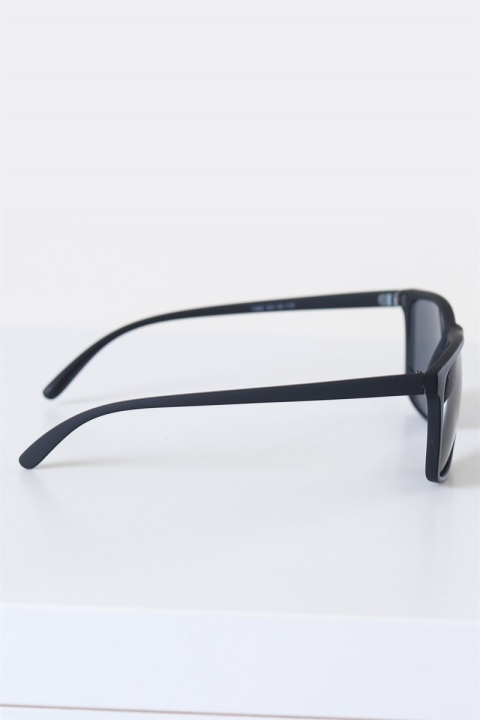 Fashion 1382 Classic Sunglasses Black Rubber Grey Lens