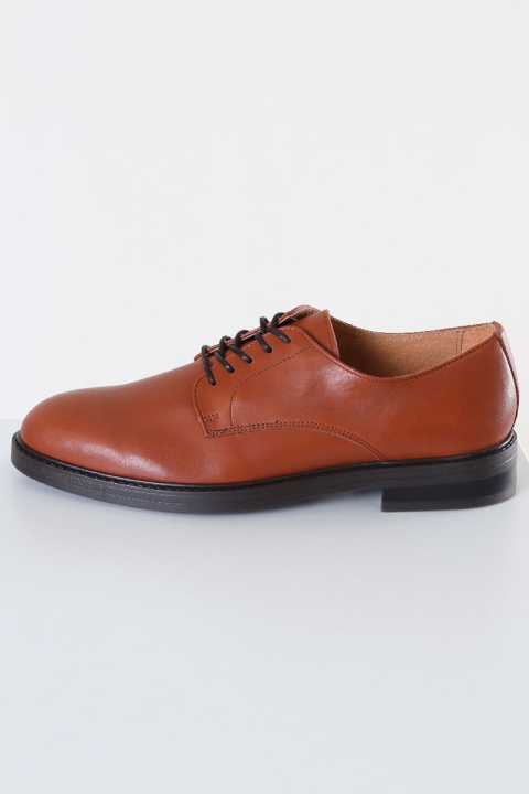 Selected SLHBLAKE LEATHER DERBY SHOE B NOOS Cognac