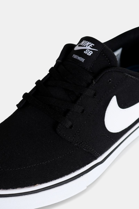 Nike SB Portmore II Solar Sneakers Black/White