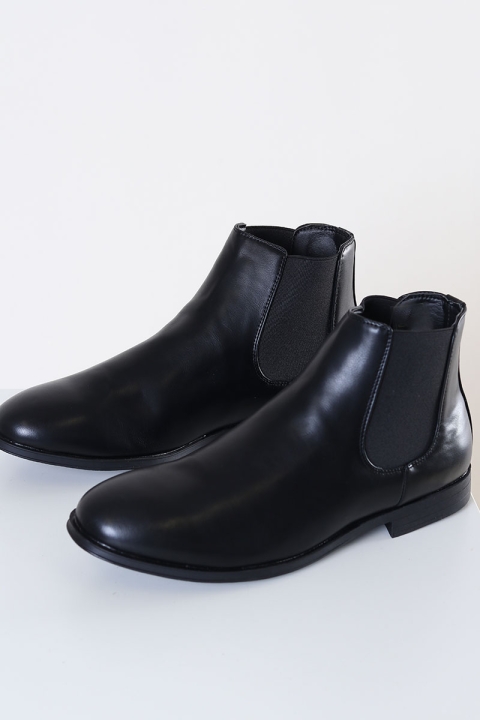 Liebhaveri Chelsea Boots Black