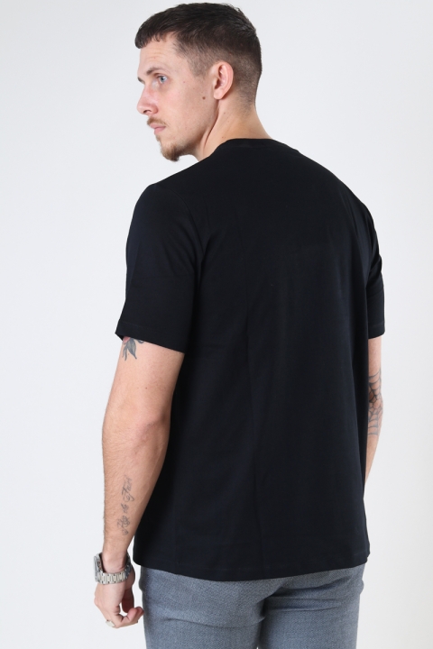 Fred Perry EMBROIDERED T-SHIRT 102 Black