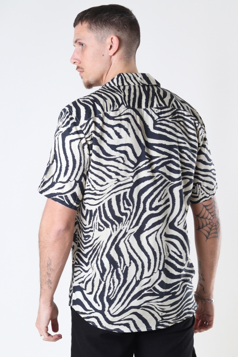 ONLY & SONS ONSZEBRA LIFE SS AOP REG SHIRT Pelican