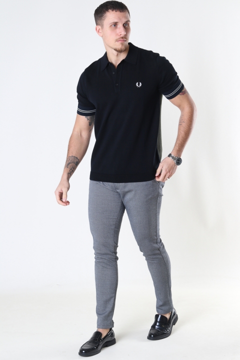 Fred Perry CONTRAST PANEL KNITT. 102 Black