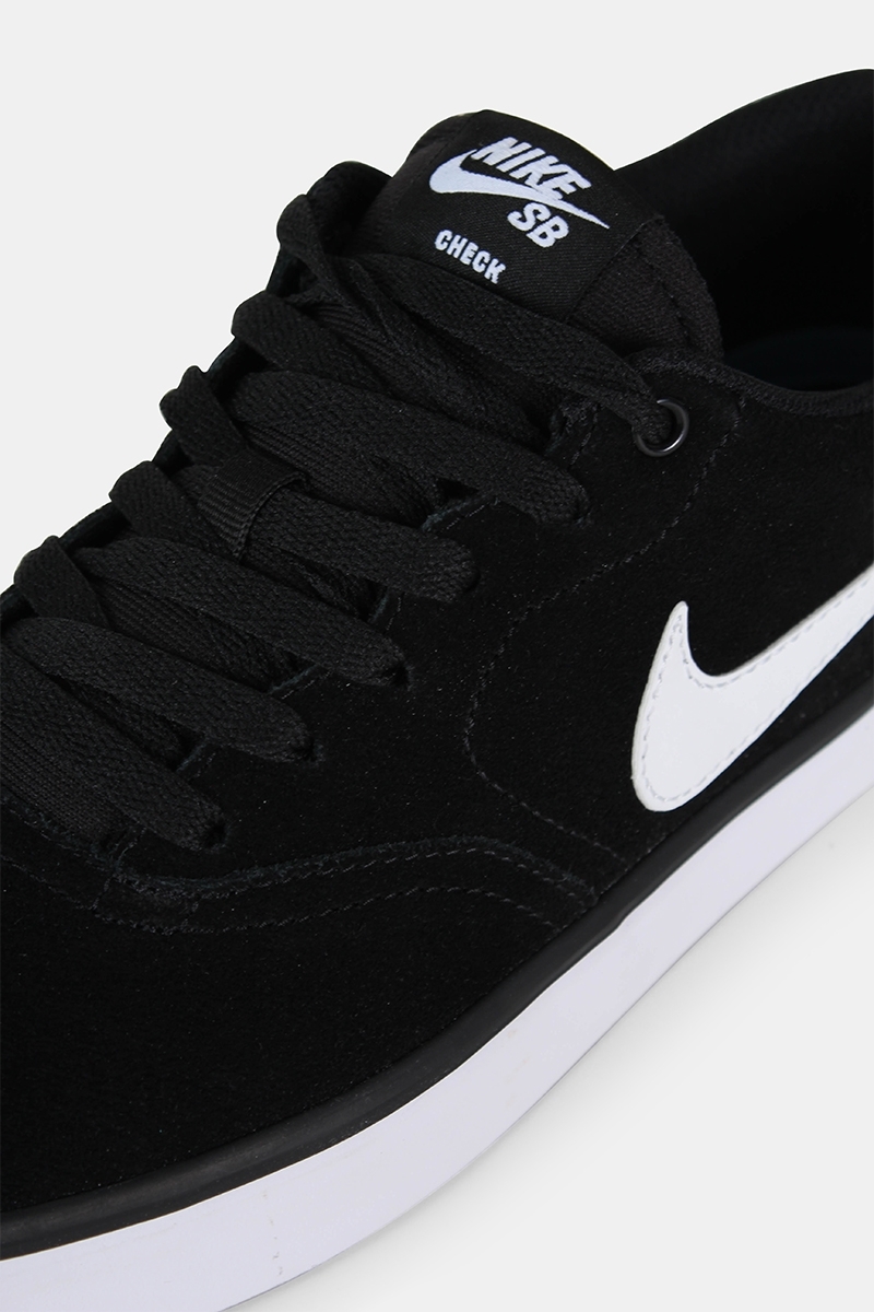 nike sb check solar black white