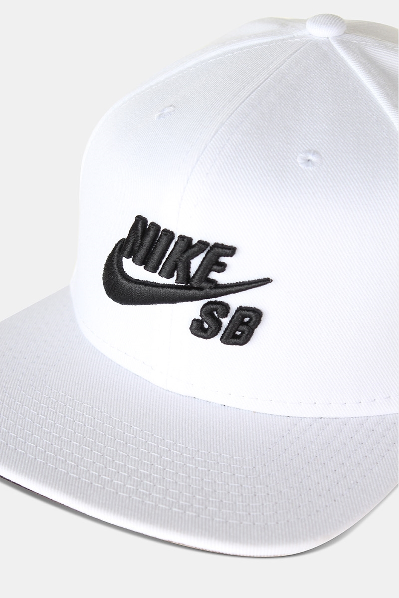 white nike sb hat