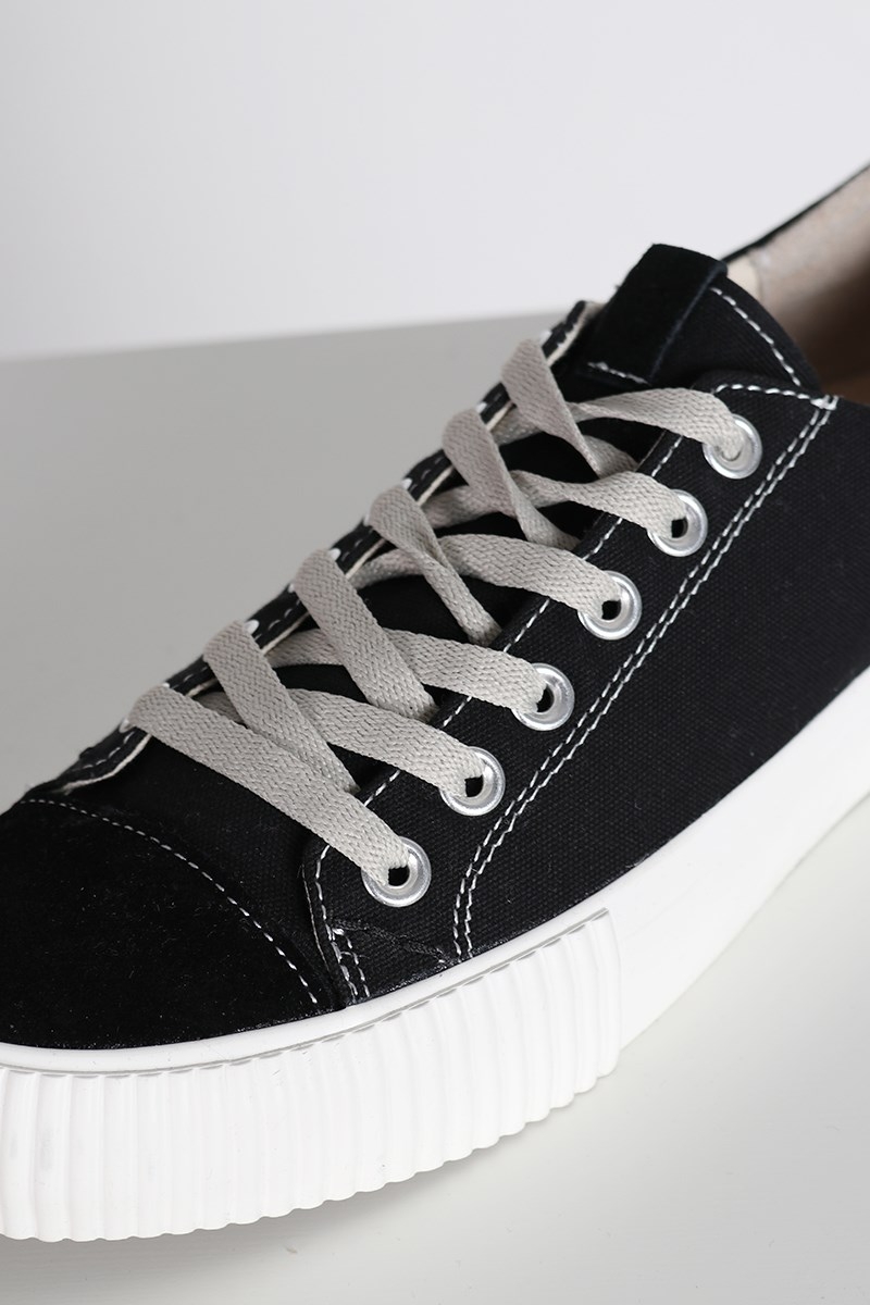 Shoe Bear Bushwick Canvas Sneakers Black