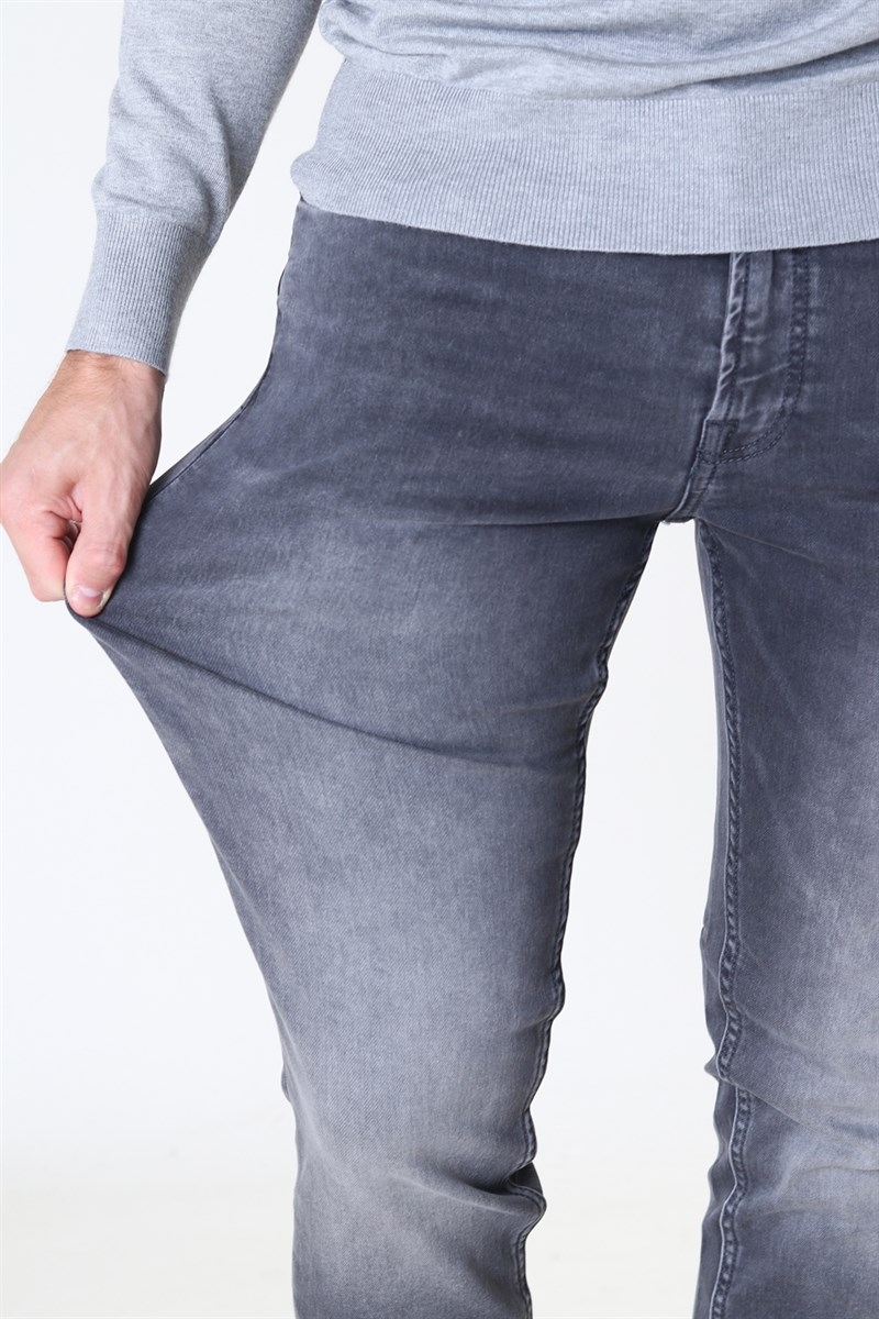 Trappenhuis Tether binnen Only & Sons Loom Slim Jeans Jog Zip Grey Denim