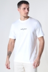 Fred Perry EMBROIDERED T-SHIRT 129 Snow White